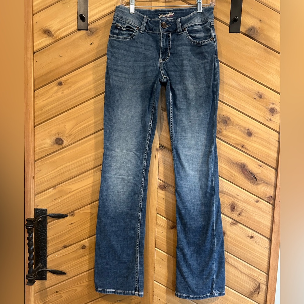Women’s Wrangler Bootcut Jeans. Size 7x36